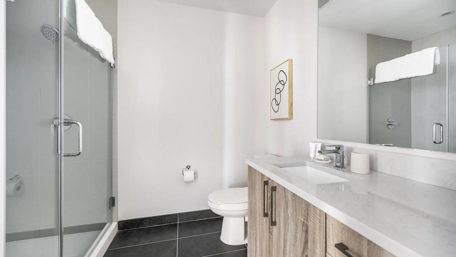 Landing - Modern Apartment With Amazing Amenities Nashville