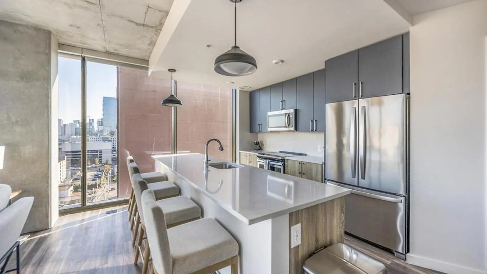 Landing - Modern Apartment With Amazing Amenities Nashville