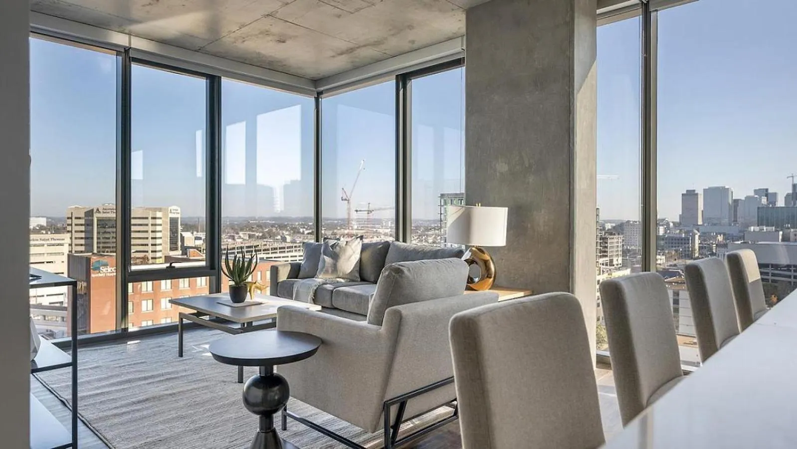 Landing - Modern Apartment With Amazing Amenities Nashville